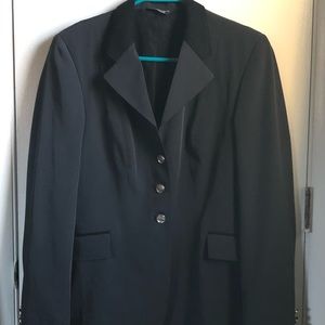 Grand Prix Dressage Show Coat, Gray & Black Collar, Size 14R Euro